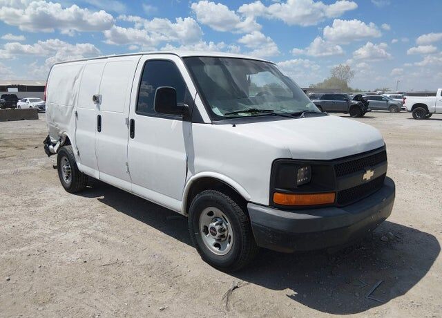 2015 GMC Savana
