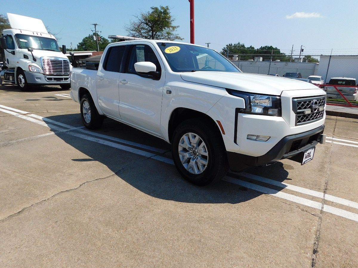 2023 NISSAN Frontier