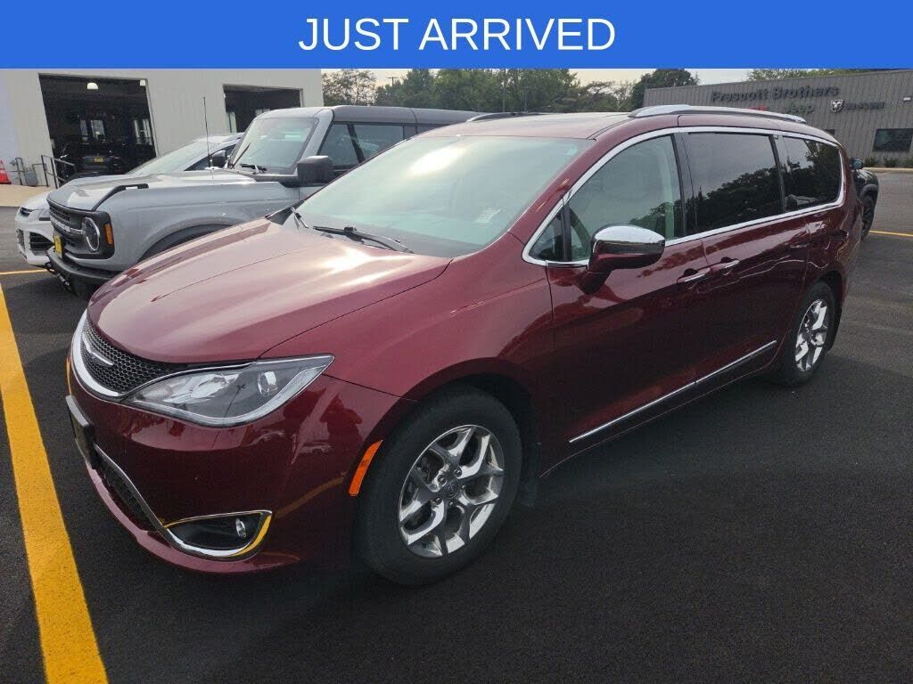 2020 CHRYSLER Pacifica