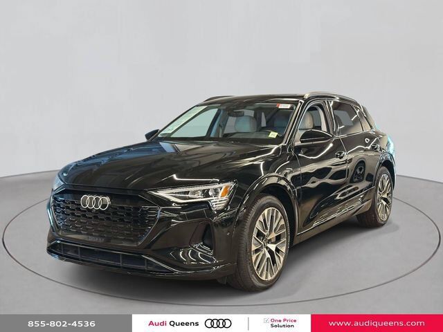2024 AUDI Q8