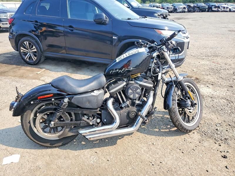 2006 HARLEY DAVIDSON Sportster 883R