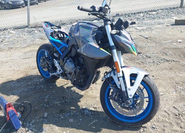 2023 SUZUKI GSX-8S
