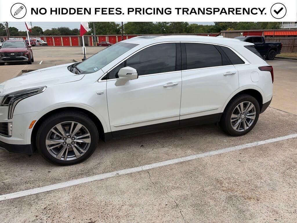 2025 CADILLAC XT5