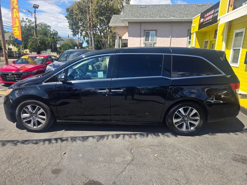 2014 HONDA Odyssey