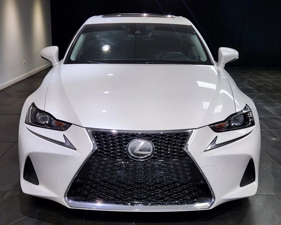 2018 Lexus IS