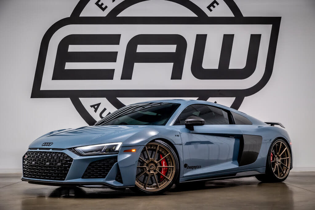 2020 AUDI R8