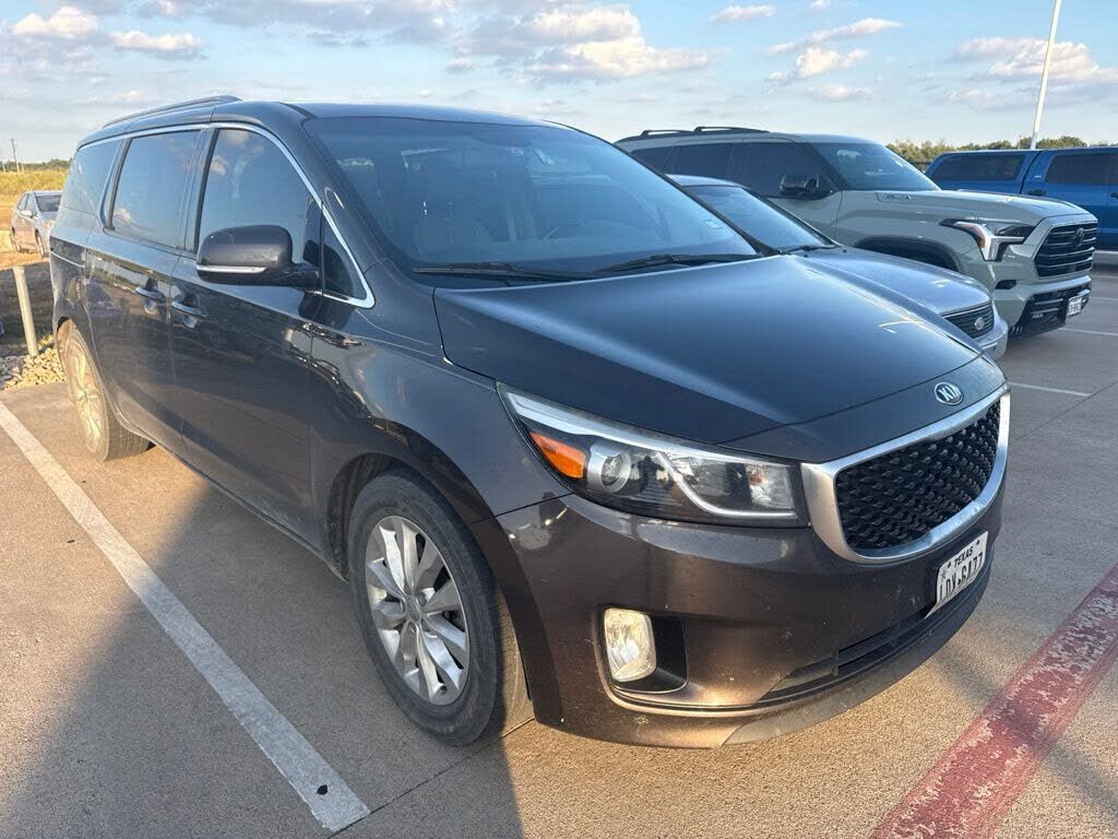 2016 KIA Sedona