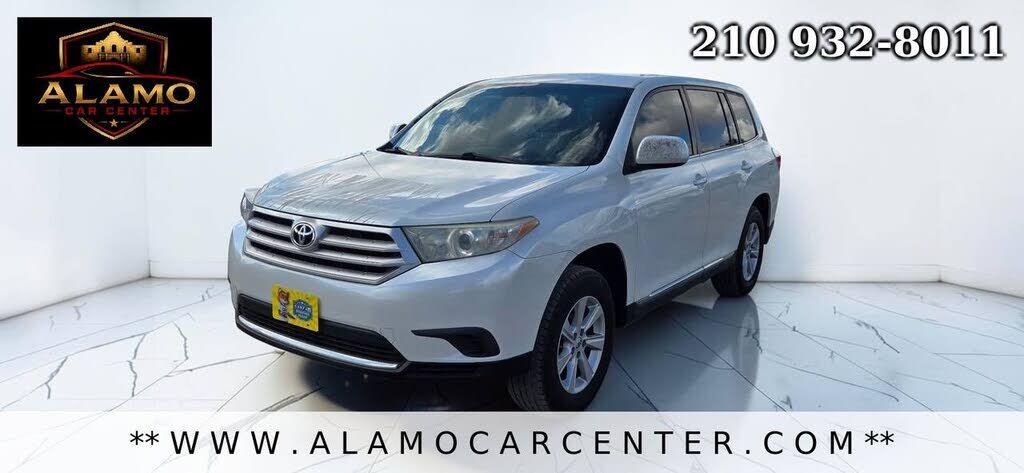 2012 TOYOTA Highlander