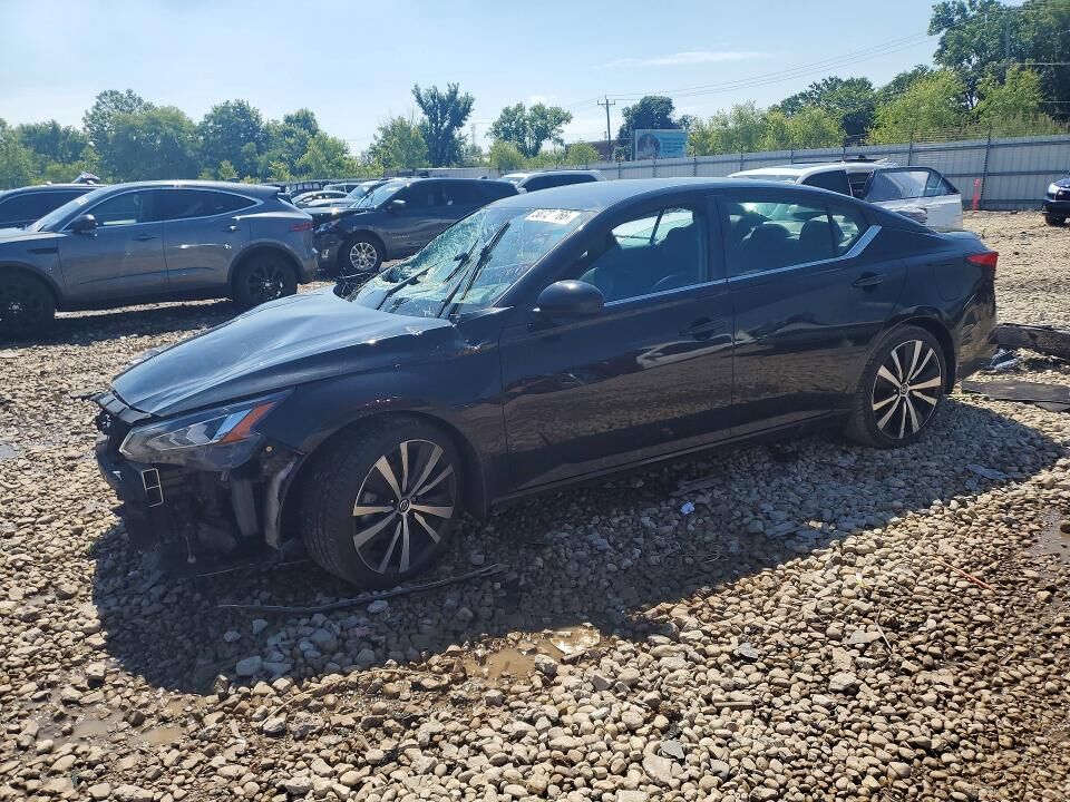 2021 NISSAN Altima