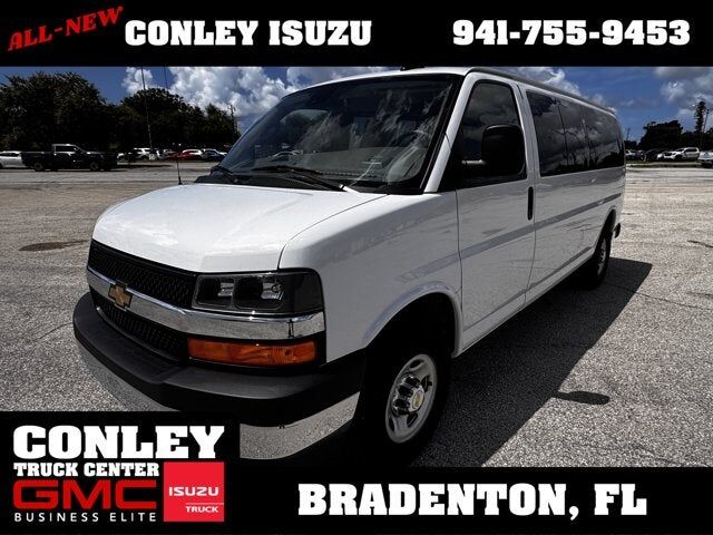 2025 CHEVROLET Express