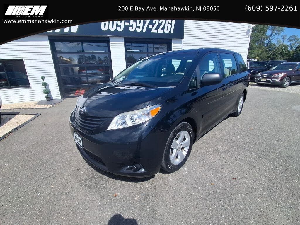 2012 TOYOTA Sienna