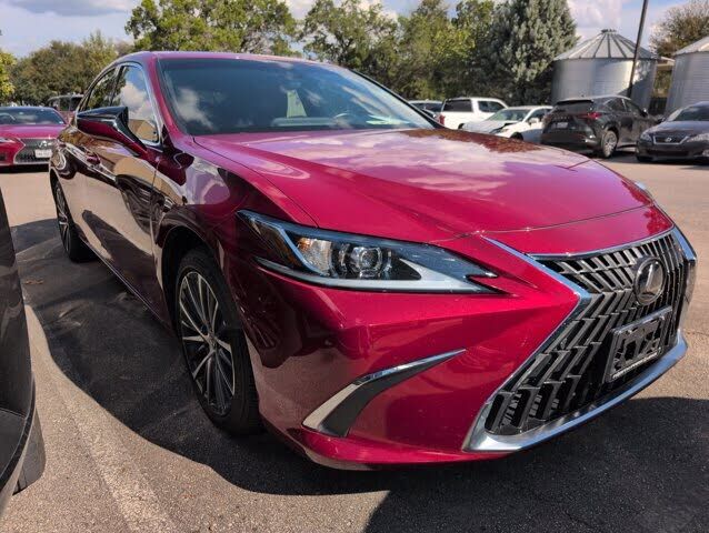2025 Lexus ES