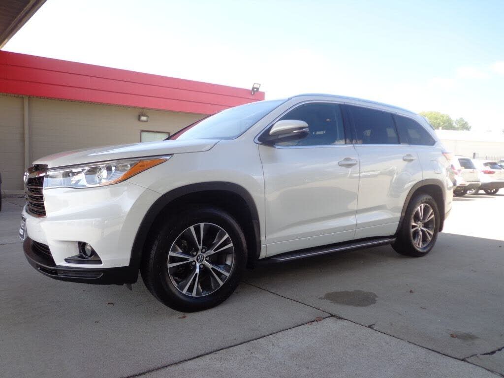 2016 TOYOTA Highlander