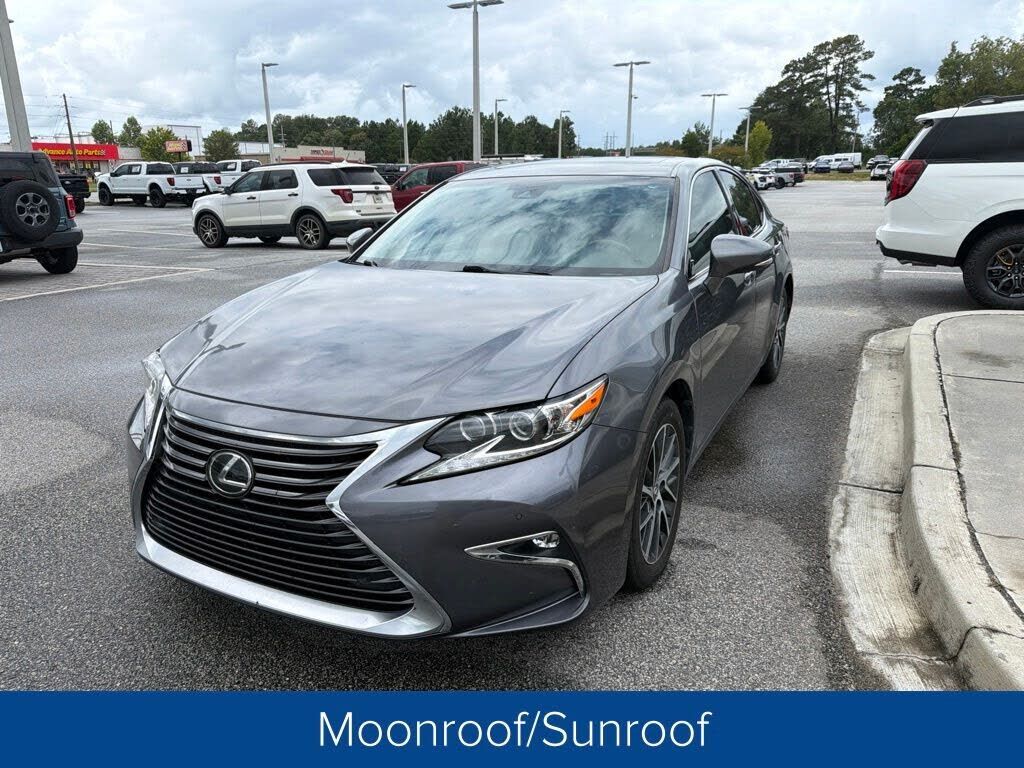 2017 Lexus ES