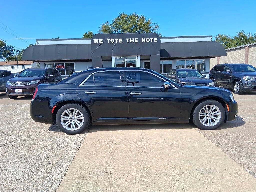 2016 CHRYSLER 300