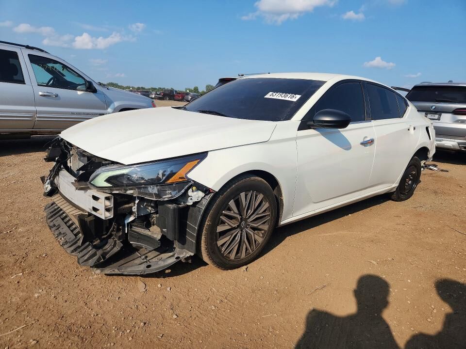 2024 NISSAN Altima