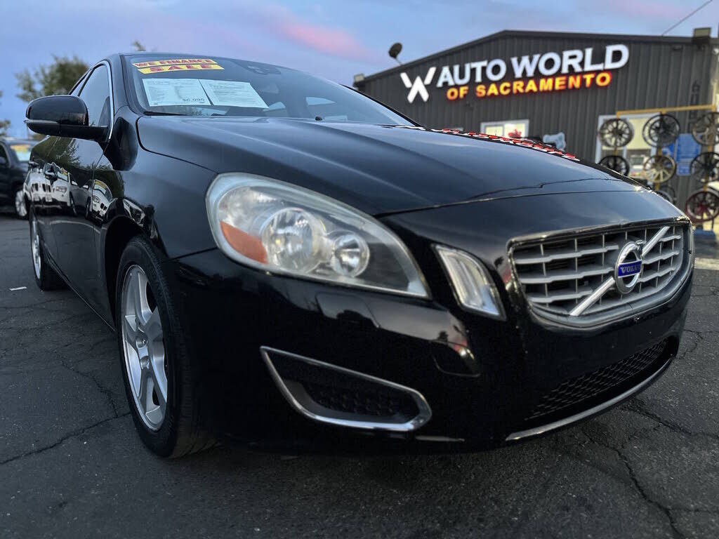 2012 VOLVO S60