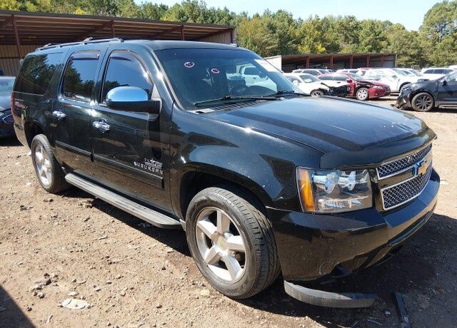 2013 CHEVROLET Suburban