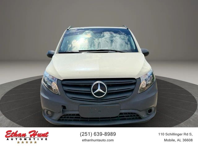 2022 Mercedes-Benz METRIS