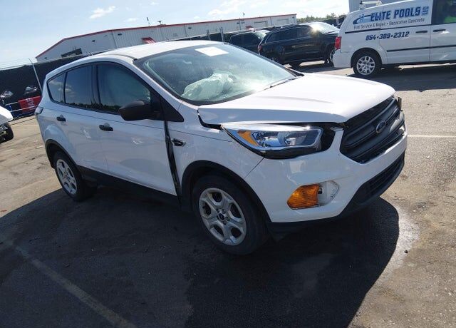 2017 FORD Escape