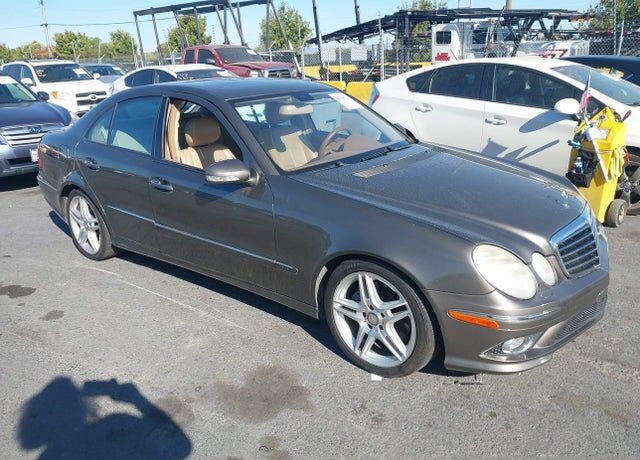 2009 MERCEDES-BENZ E-Class