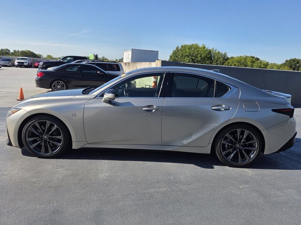 2023 Lexus IS