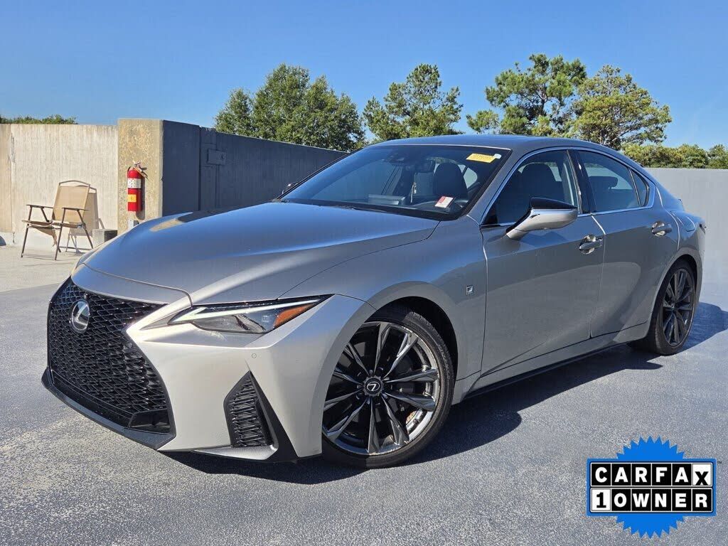 2023 LEXUS IS