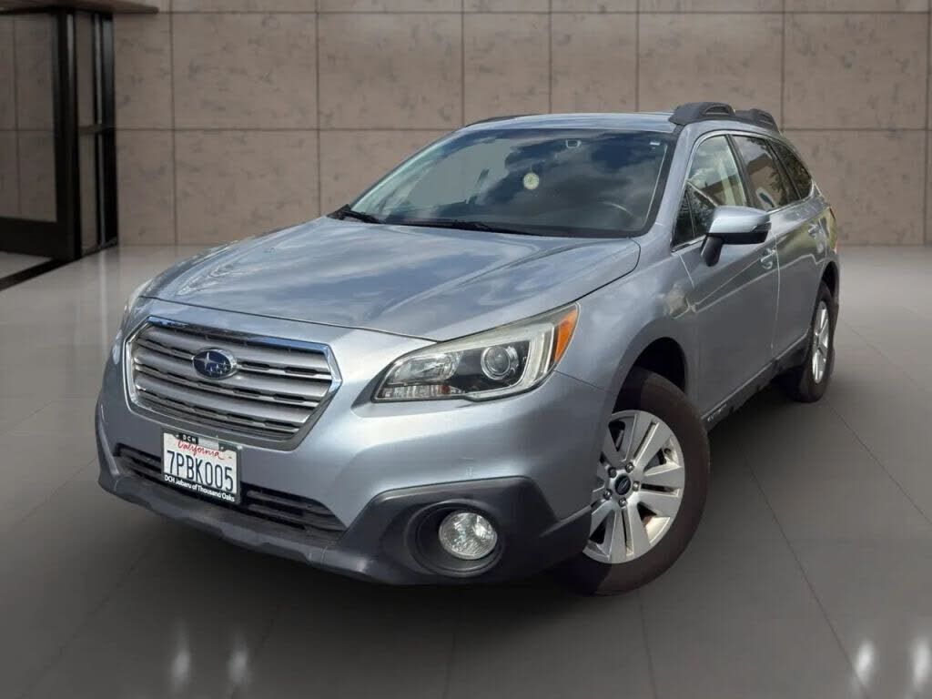 2016 SUBARU Outback