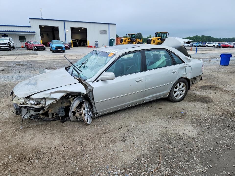2001 TOYOTA Avalon