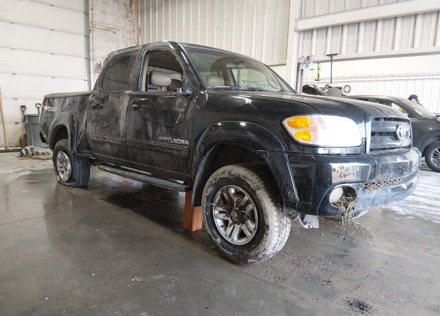 2004 TOYOTA Tundra