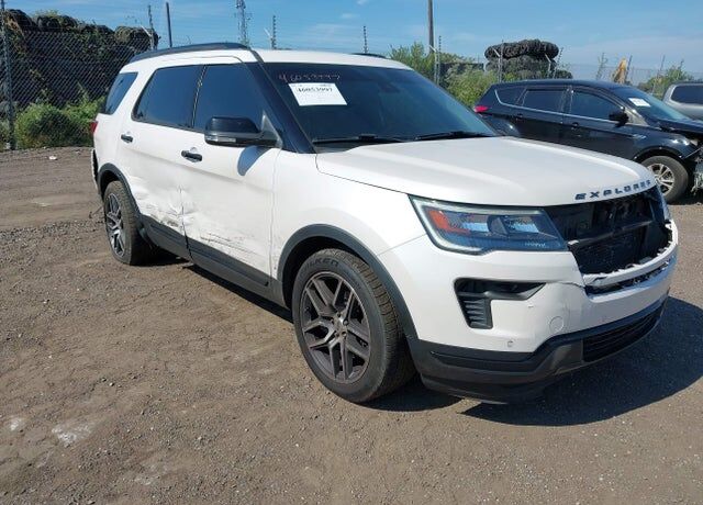 2018 FORD Explorer
