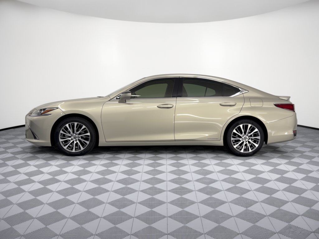 2019 Lexus ES