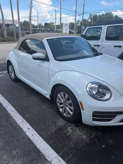2017 VOLKSWAGEN Beetle