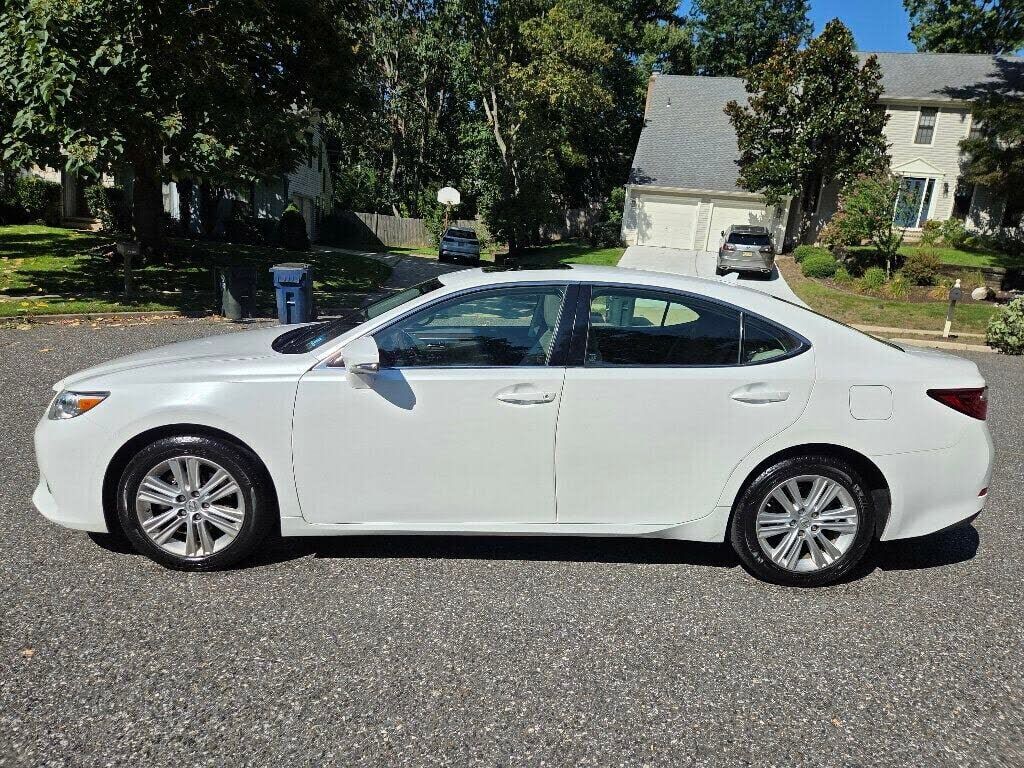 2014 Lexus ES