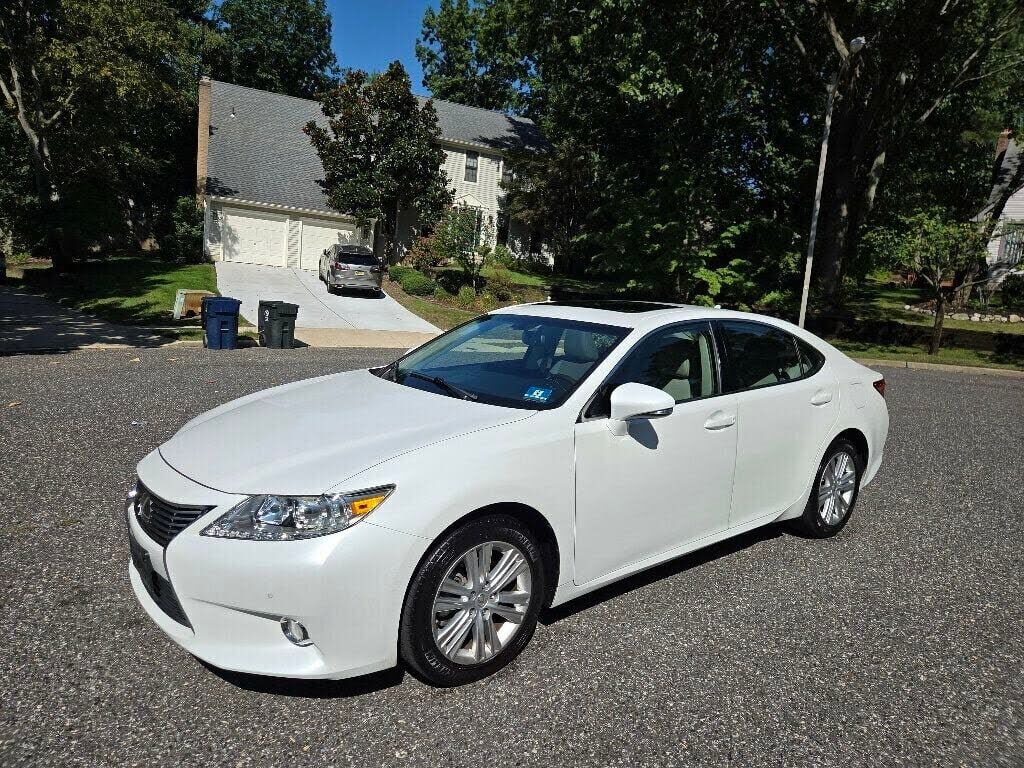 2014 LEXUS ES