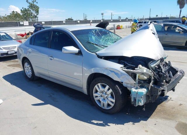 2012 NISSAN Altima
