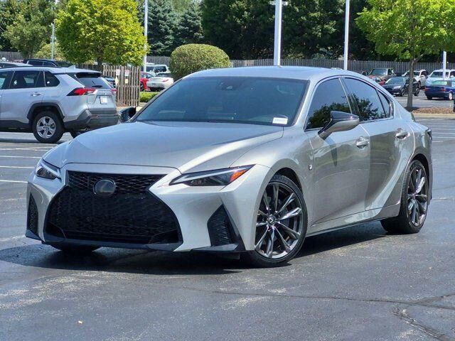 2021 Lexus IS
