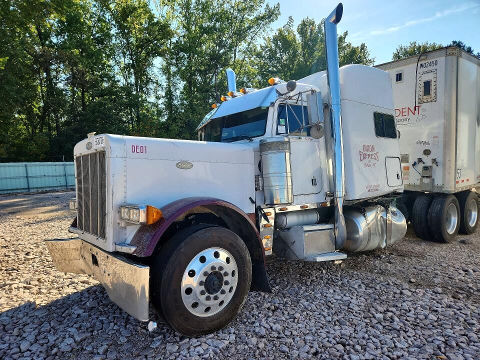 2001 PETERBILT 379
