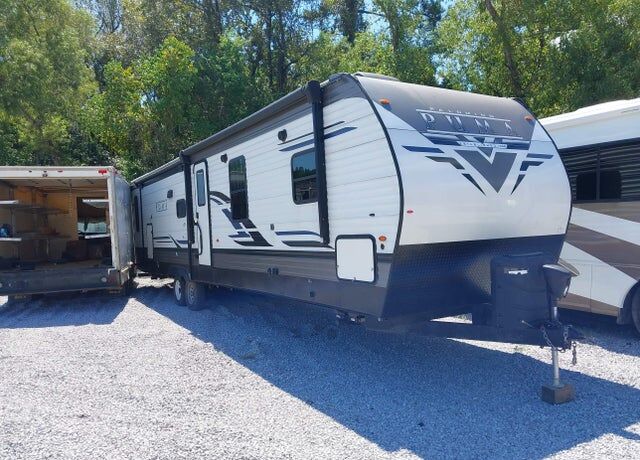 2022 FOREST RIVER Puma Towables