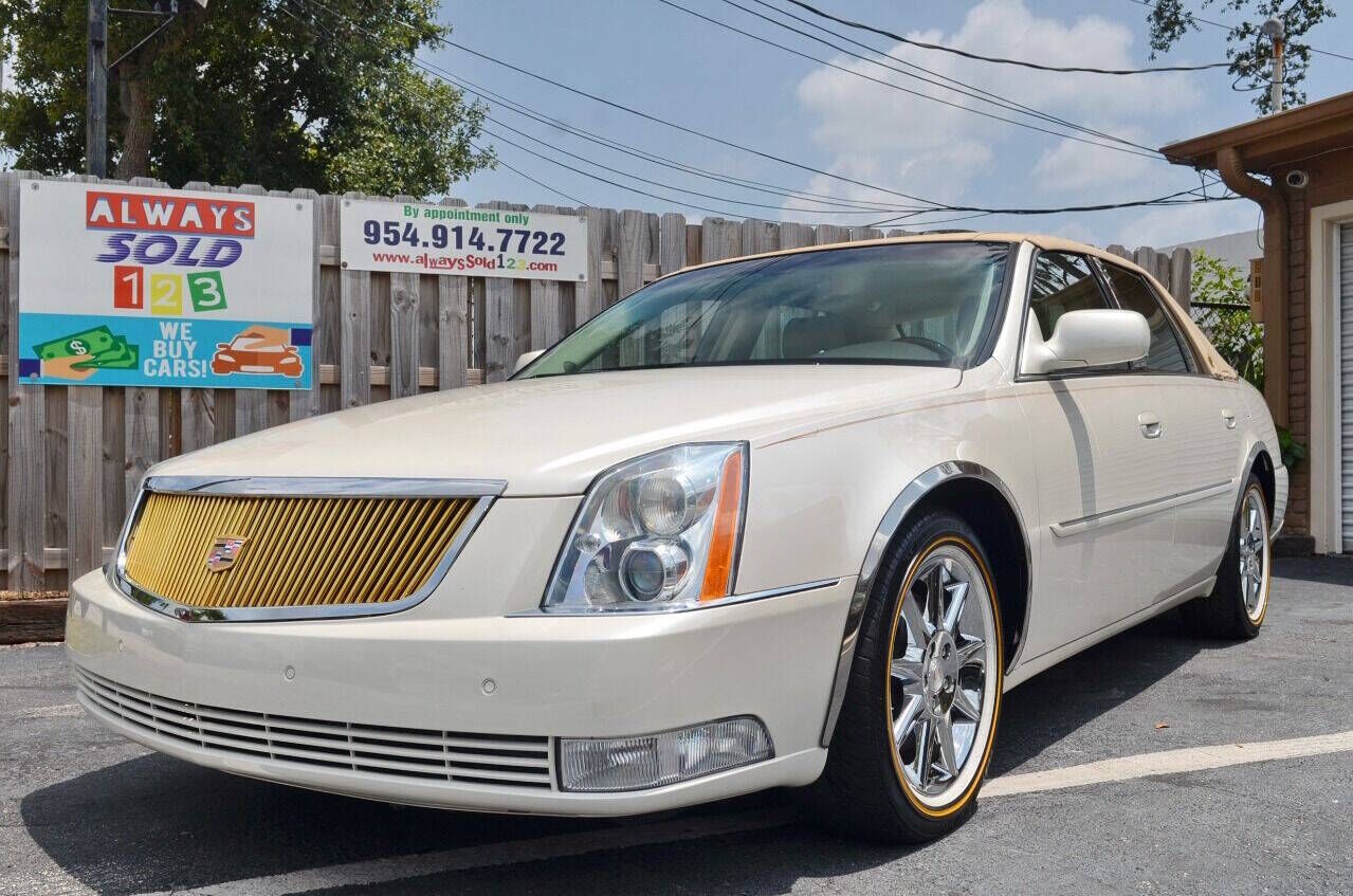 2011 CADILLAC DTS
