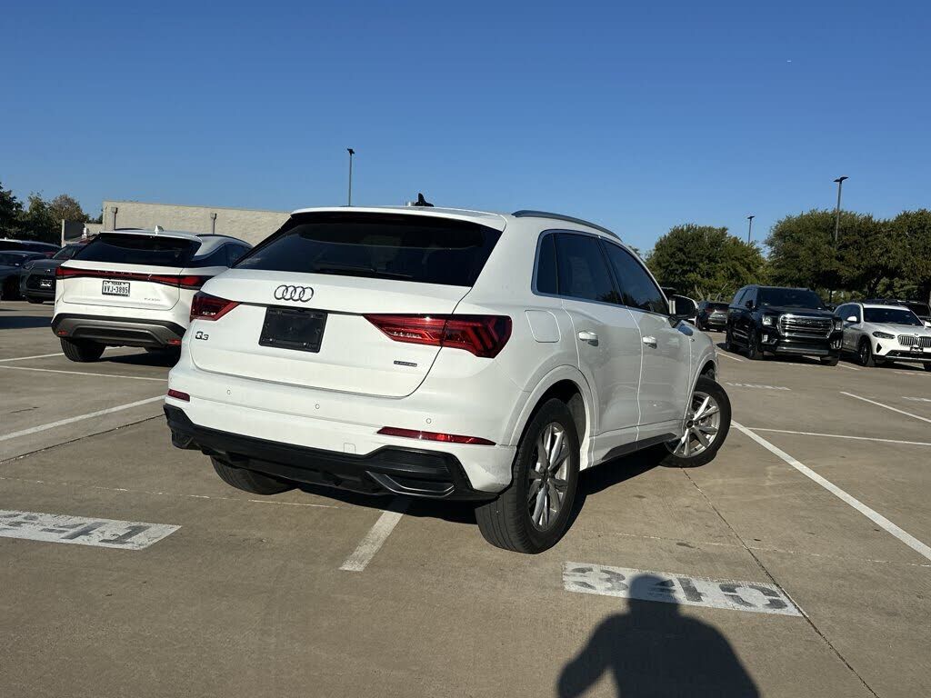 2022 Audi Q3