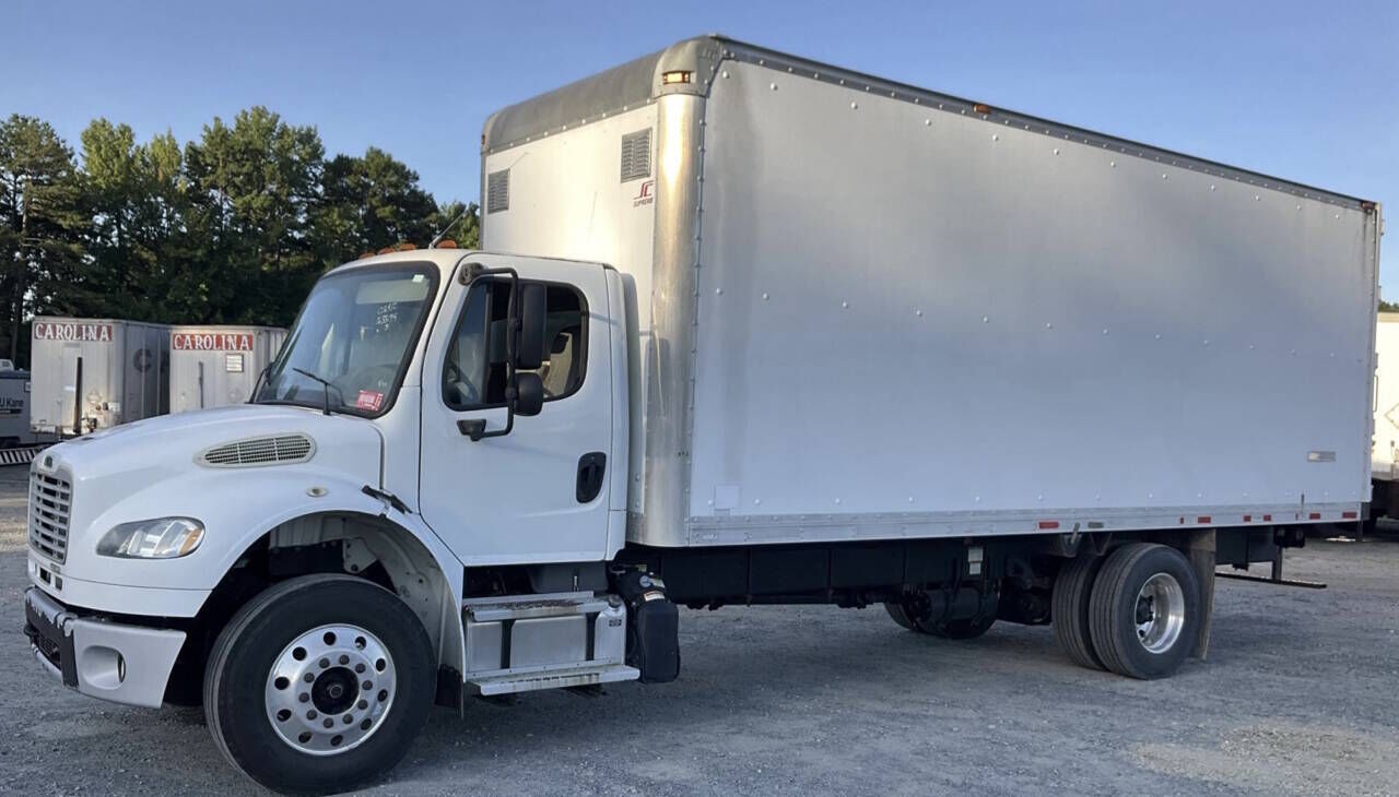 2013 FREIGHTLINER M2