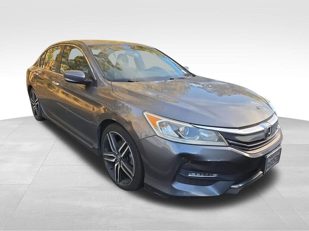 2017 HONDA Accord