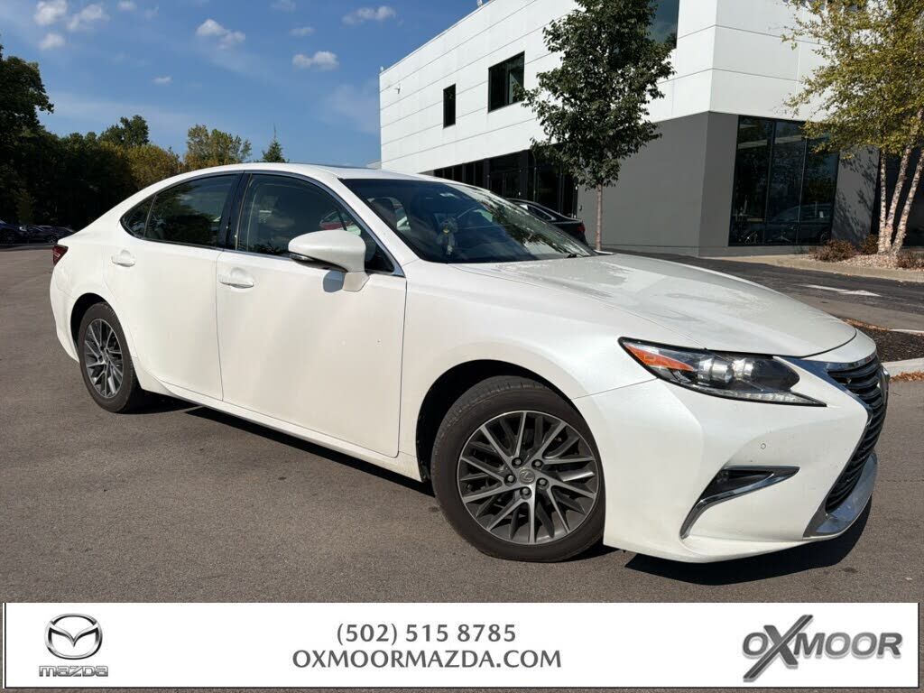 2016 LEXUS ES