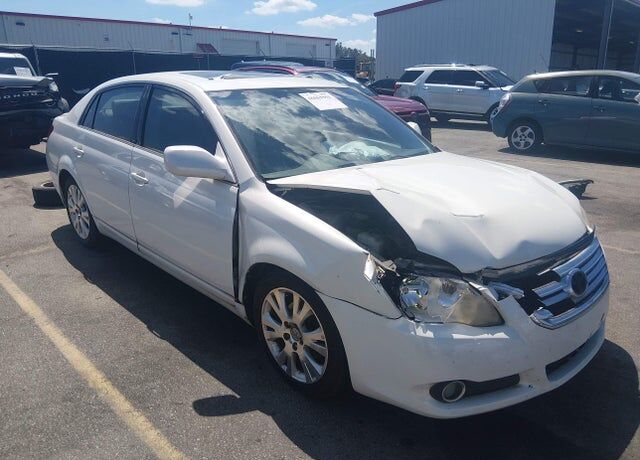 2009 TOYOTA Avalon