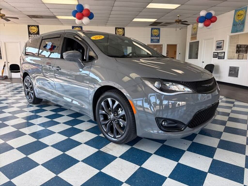 2020 CHRYSLER Pacifica