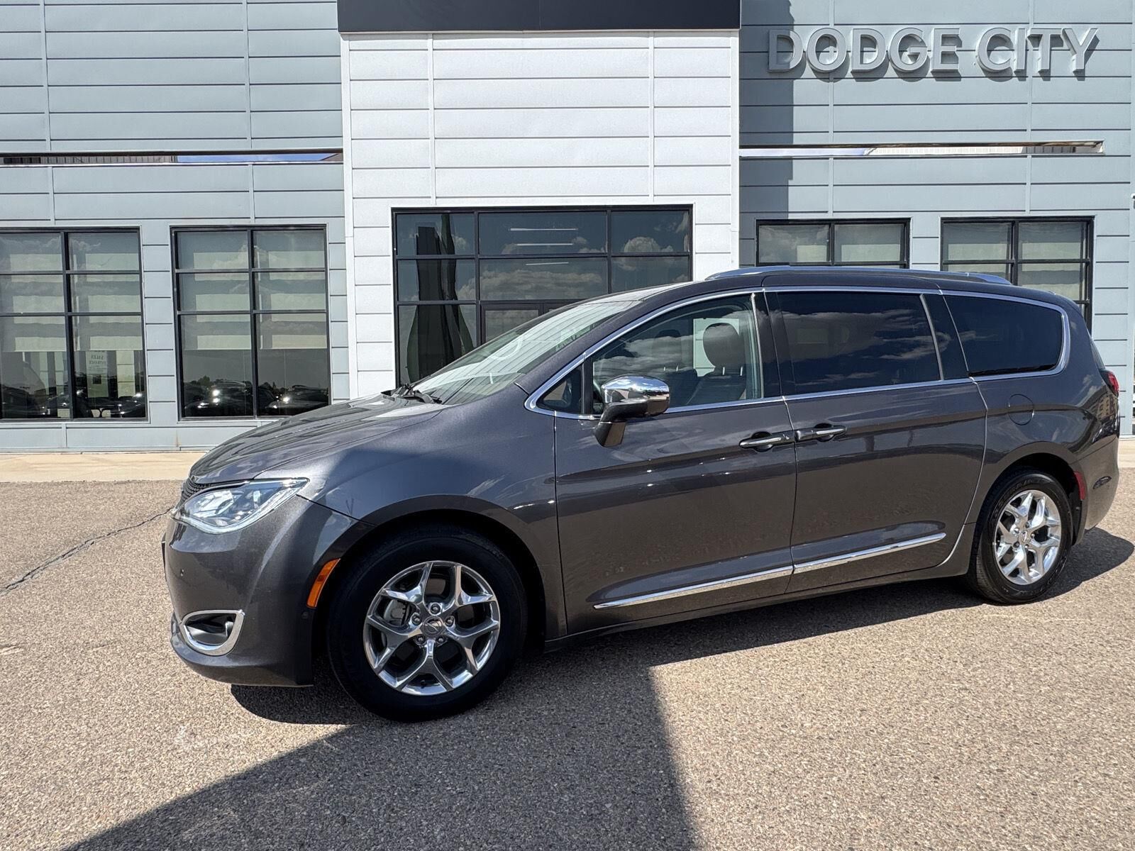2017 CHRYSLER Pacifica