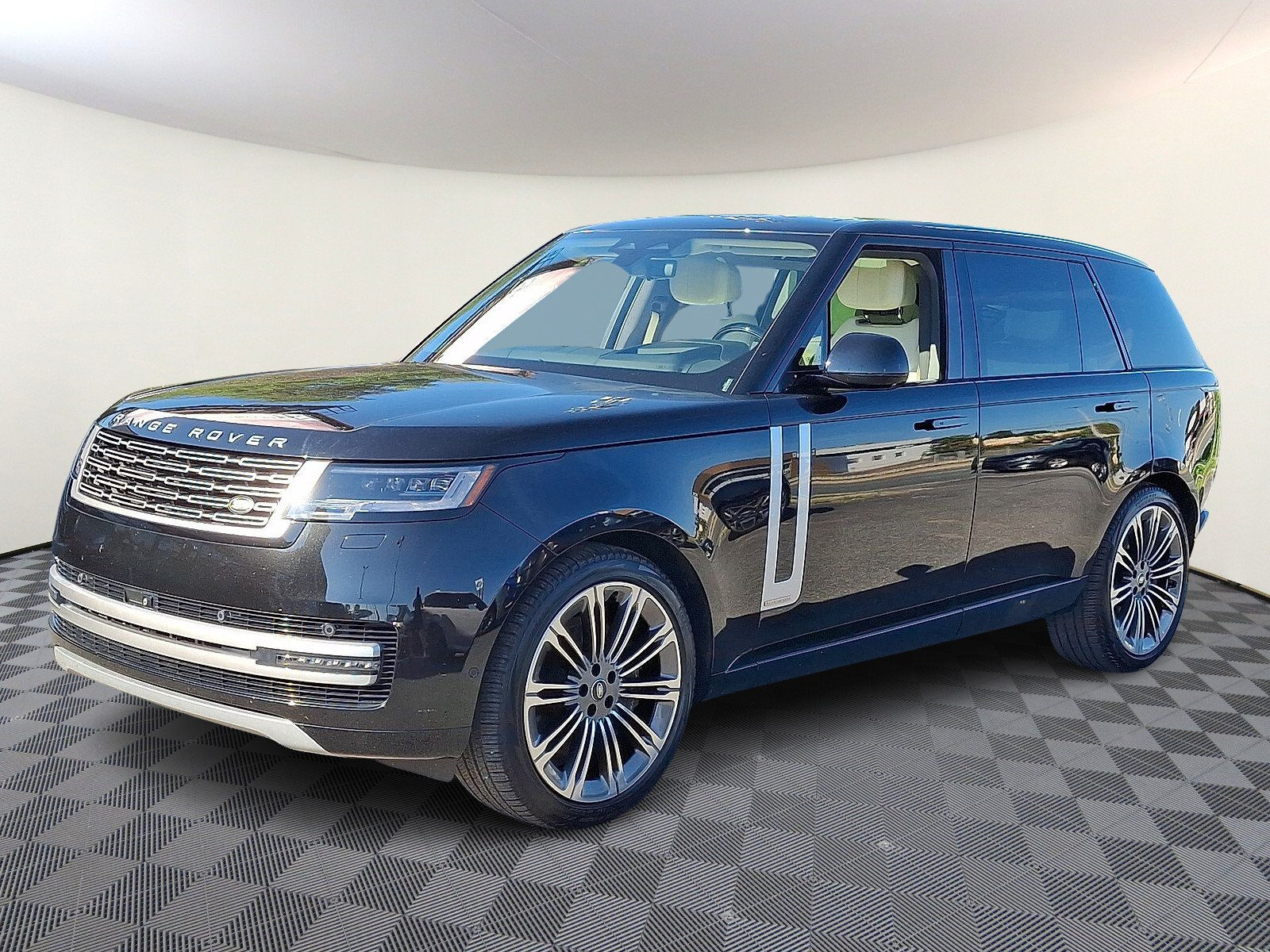 2024 LAND ROVER Range Rover