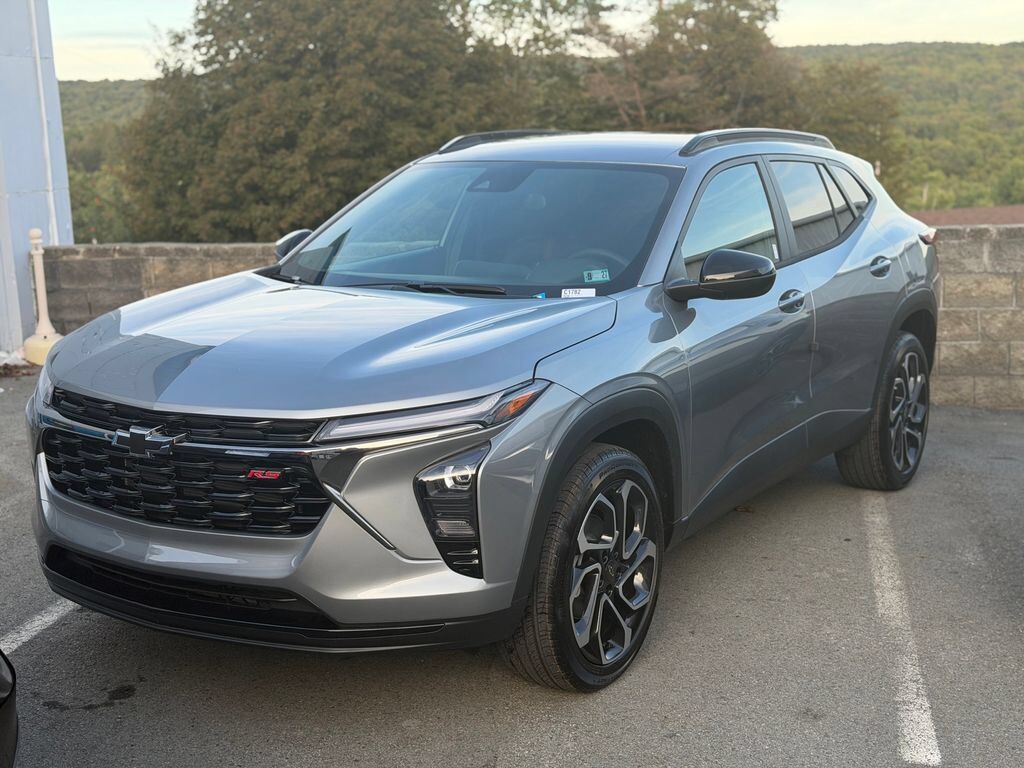 2026 CHEVROLET Trax
