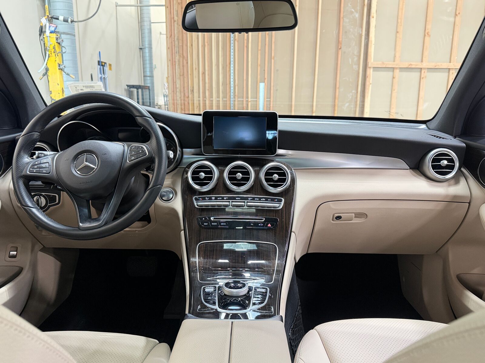 2017 Mercedes-Benz GLC-Class